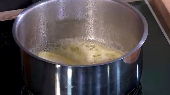 марципановые маффины с курагой