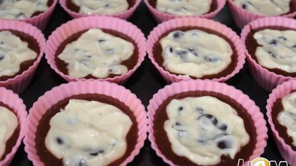 шоколадные маффины с крем сыром