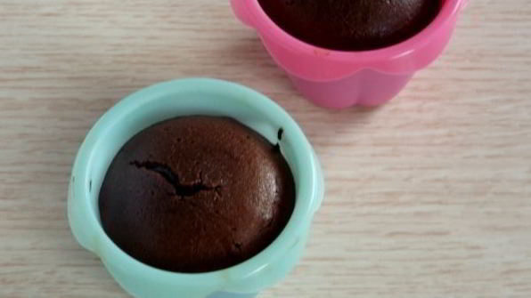 шоколадные маффины с жидкой начинкой