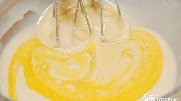 малиновый рулет