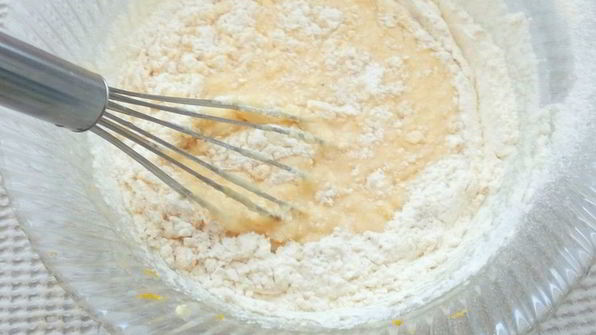 манник на кефире с апельсиновой цедрой