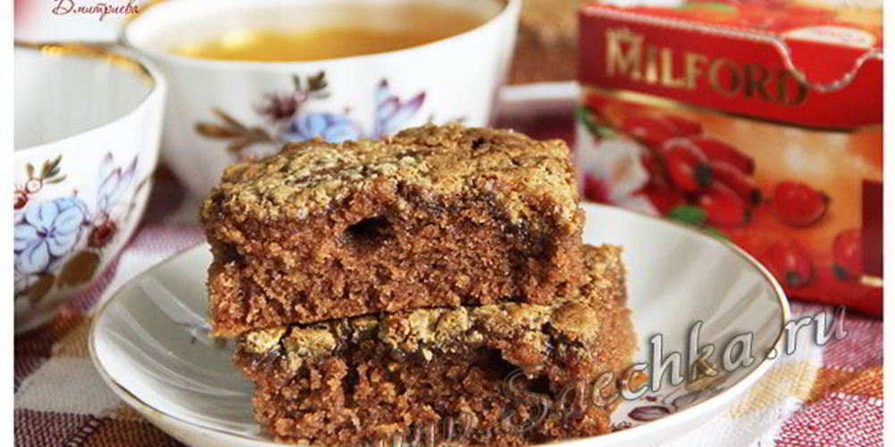 Рецепт шоколадного манника на кефире с халвой