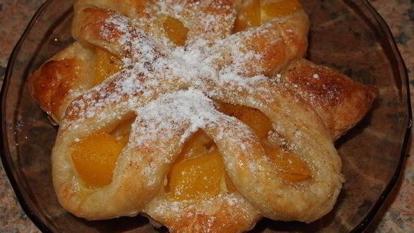 нежные персиковые слойки