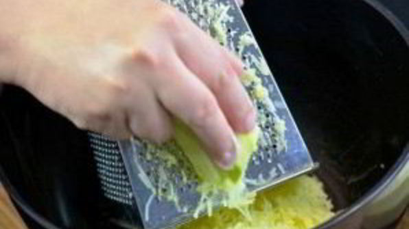 кабачковые оладьи с козьим сыром