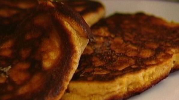 медовые оладьи с имбирем, гвоздикой и корицей