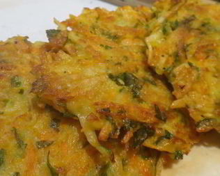 Морковно-картофельные оладьи