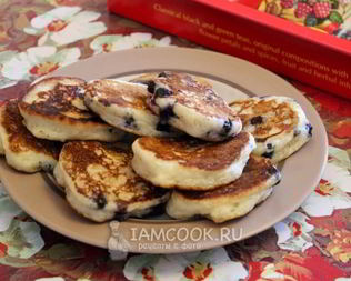 Оладьи без яиц с ягодами