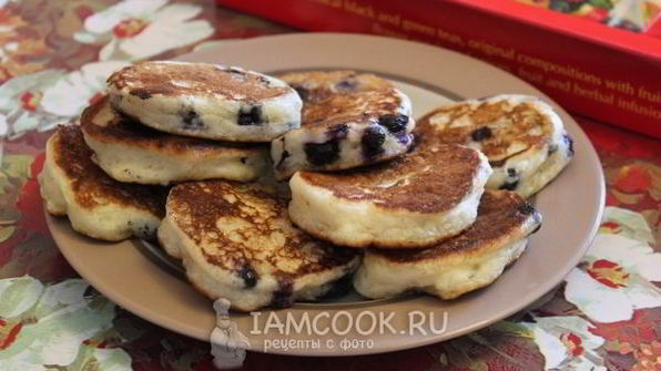 оладьи без яиц с ягодами