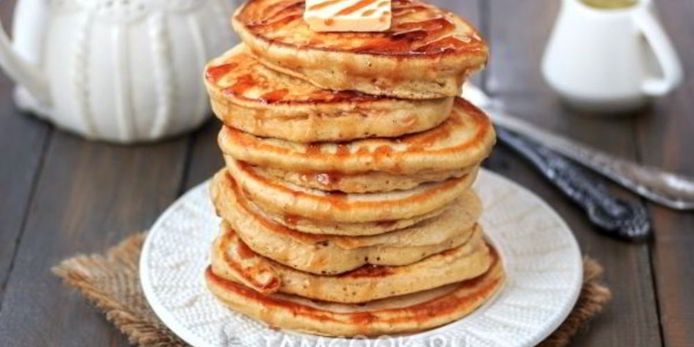 Рецепт пышных оладий на молоке без дрожжей