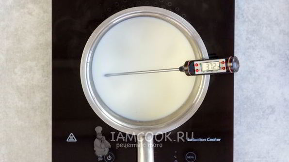 пышные оладьи на молоке без дрожжей