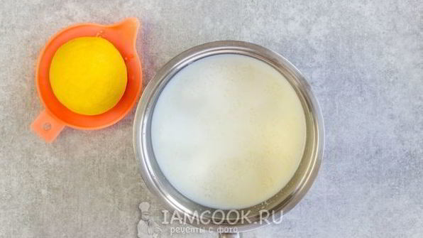 пышные оладьи на молоке без дрожжей