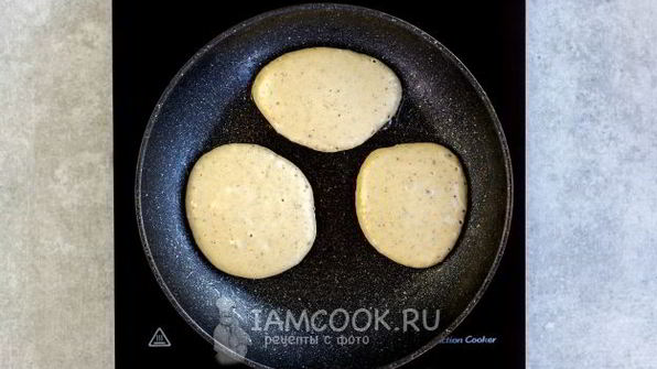 пышные оладьи на молоке без дрожжей
