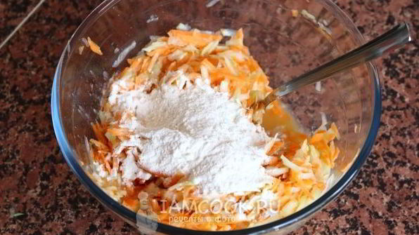 сладкие оладьи из кабачков и моркови