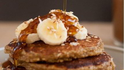 Вкусные оладушки на кефире пышные