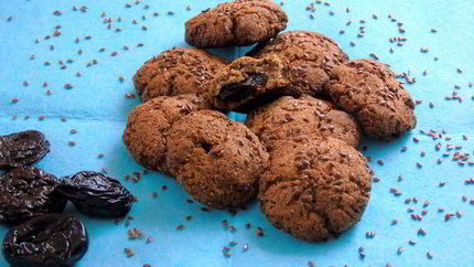 Льняное печенье с черносливом