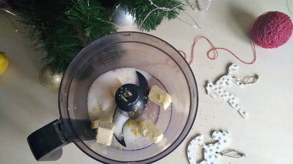 новогоднее печенье с арахисом