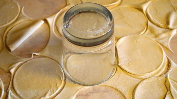 воздушное печенье губы анжелины джоли