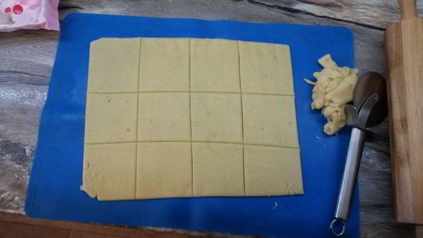 песочные конвертики с грецкими орехами