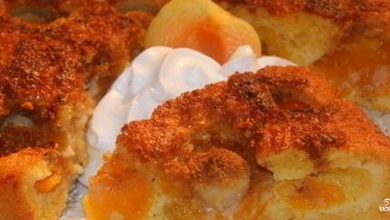 Абрикосовый пирог с марципаном