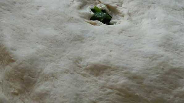 дрожжевой пирог с щавелем