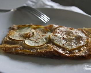 Пирог из теста фило с яблоками и грушами