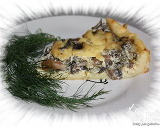 Пирог с грибами и сыром