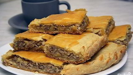 Пирог с картофелем и фаршем