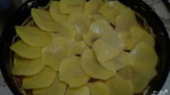 пирог с картофелем и фаршем