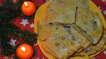 Пирог с картофелем, индейкой и грибами