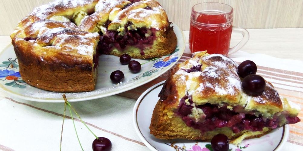 Рецепт простого вишневого пирога