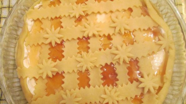 творожно-абрикосовый песочный пирог с абрикосовым джемом