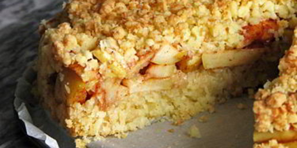 Рецепт яблочного пирога с крошкой