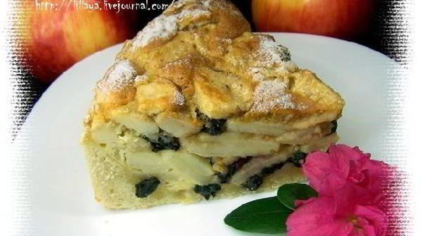 яблочный пирог с миндалем, клюквой и изюмом