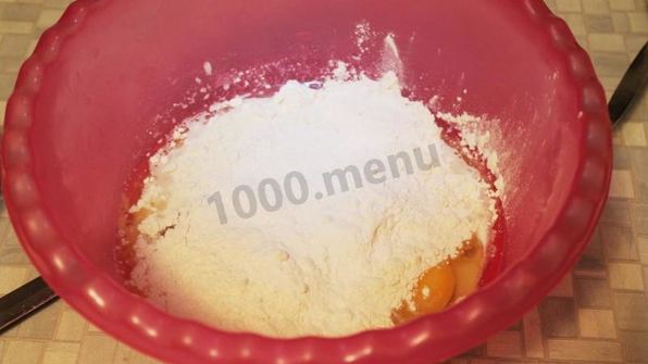 заливной пирог с яйцом и зеленым луком на кефире