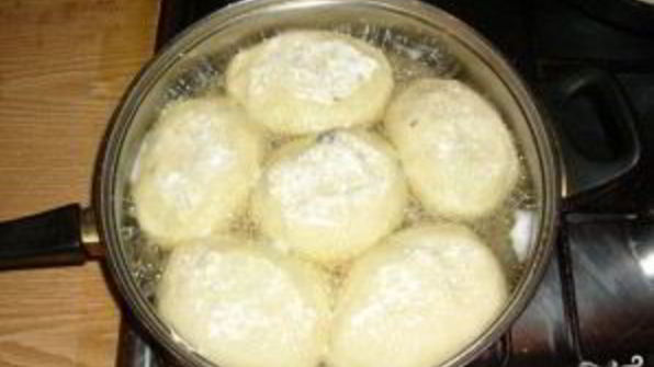 картофельные пирожки с грибами