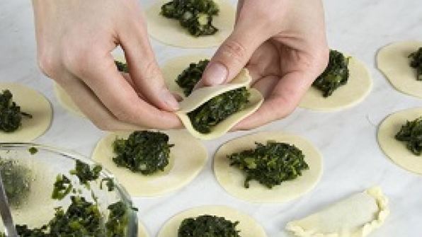 кутабы с зеленью