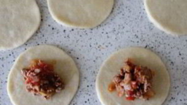 маленькие пирожки с мясом