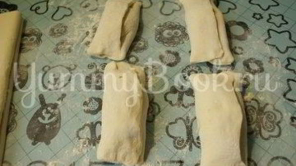 пирожки из слоеного теста