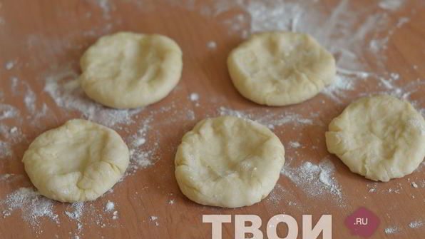 пирожки из творожного теста