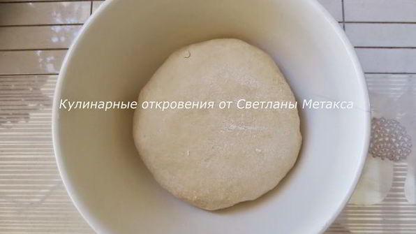 пирожки с начинкой из картофельного пюре, лука и бекона