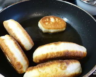 Пирожки за 5 минут на сковороде