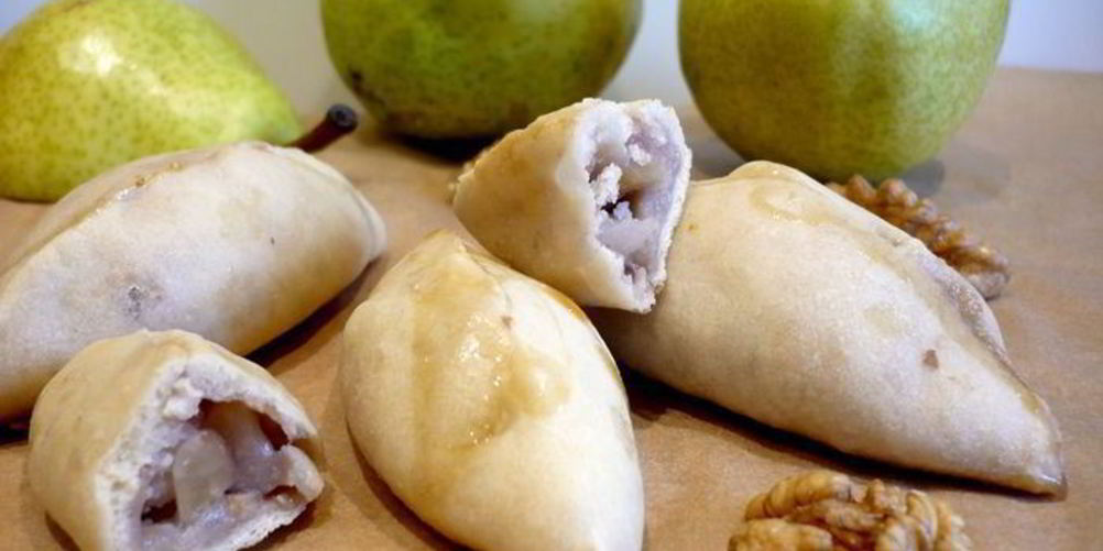 Рецепт постных пирожков на кокосовом тесте с грушево-ореховой начинкой