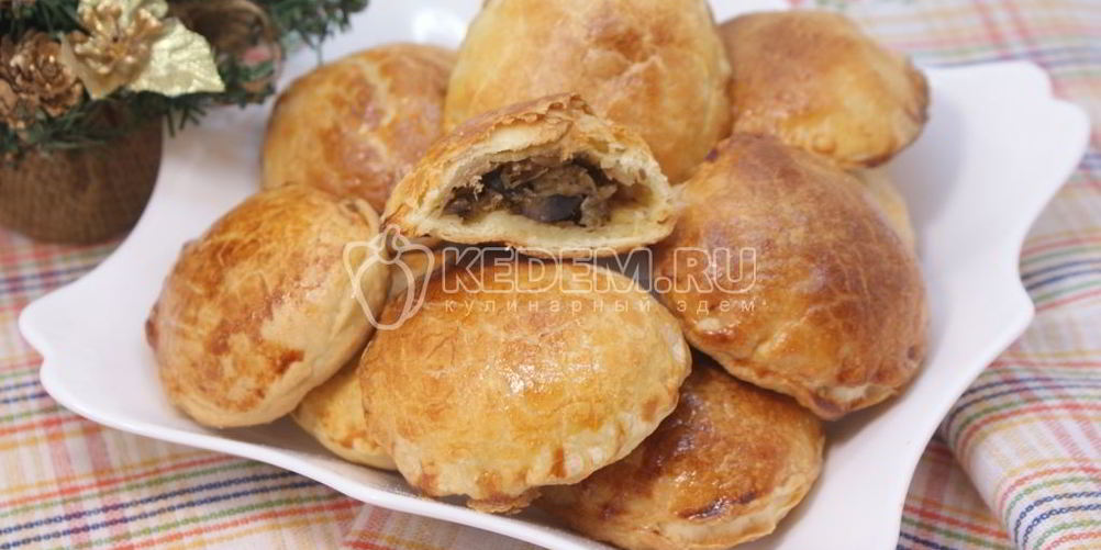 Рецепт рождественских пирожков с грибами и курицей
