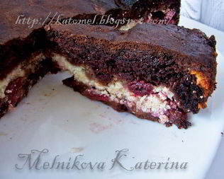 Брауни с творожно-вишневой начинкой