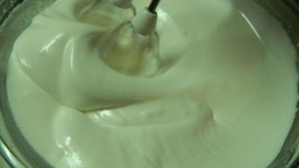 лимонные пирожные с меренгой