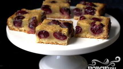 Пирожные с вишней