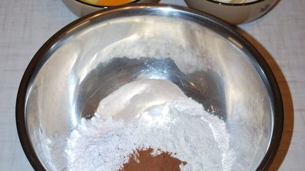 шоколадно-мятные пирожные с арахисовой пастой