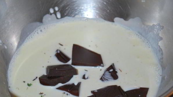 шоколадно-мятные пирожные с арахисовой пастой