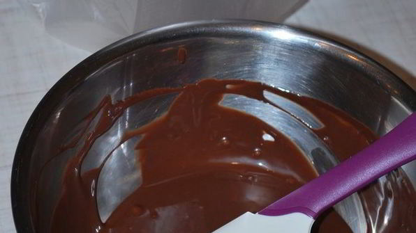 шоколадно-мятные пирожные с арахисовой пастой