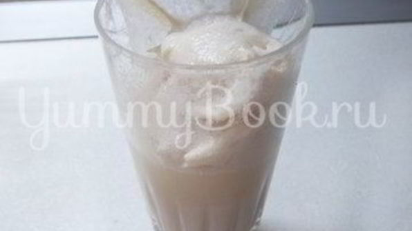 домашняя пицца с колбасой и грибами